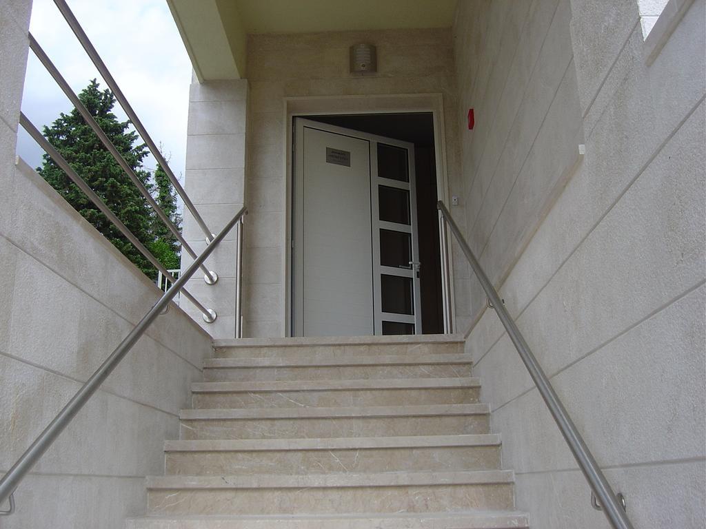 Apartments Petricevic 塞尔瑟 外观 照片